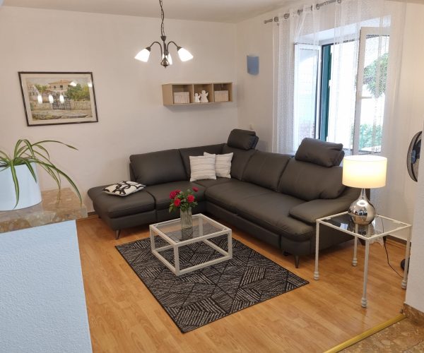 Spacious living room at Hani Apartments on Brac island